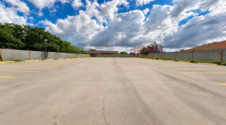 3219 Ross St, Laredo, Texas 78043, ,Land,For Sale,3219 Ross St,20264708