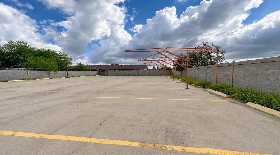 3219 Ross St, Laredo, Texas 78043, ,Land,For Sale,3219 Ross St,20264708