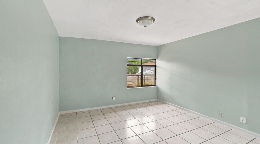 3502 Guadalupe St, Laredo, Texas 78046, 2 Bedrooms Bedrooms, 5 Rooms Rooms,1 BathroomBathrooms,Residential,For Rent,3502 Guadalupe St,20264704