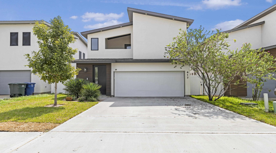 417 Deer Path Loop, Laredo, Texas 78045, 4 Bedrooms Bedrooms, 6 Rooms Rooms,2 BathroomsBathrooms,Residential,For Sale,417 Deer Path Loop,20264705