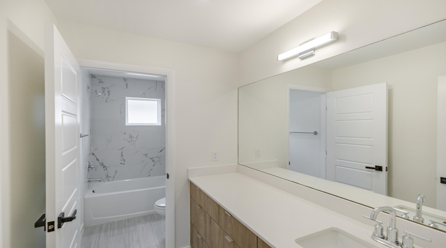 417 Deer Path Loop, Laredo, Texas 78045, 4 Bedrooms Bedrooms, 6 Rooms Rooms,2 BathroomsBathrooms,Residential,For Sale,417 Deer Path Loop,20264705