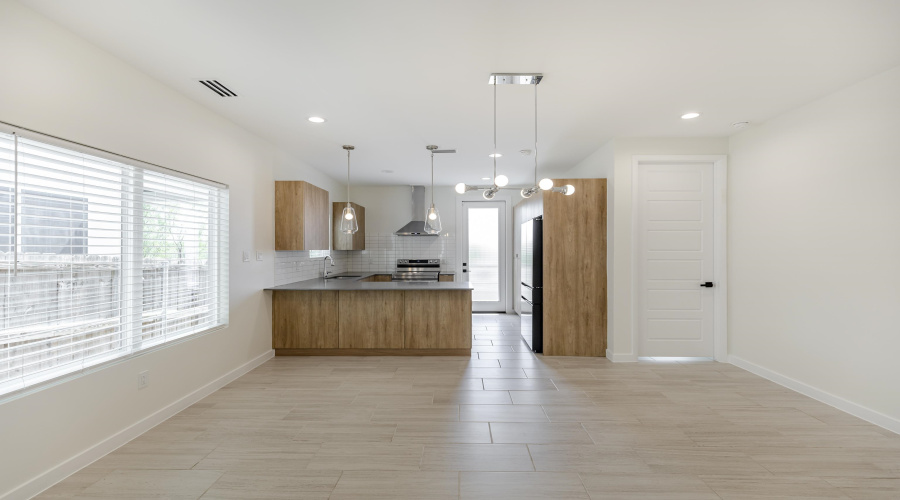 417 Deer Path Loop, Laredo, Texas 78045, 4 Bedrooms Bedrooms, 6 Rooms Rooms,2 BathroomsBathrooms,Residential,For Sale,417 Deer Path Loop,20264705