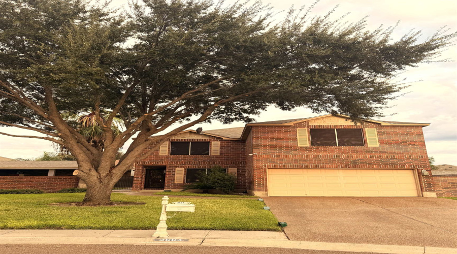 2604 Anejo Dr, Laredo, Texas 78045, 3 Bedrooms Bedrooms, 7 Rooms Rooms,2 BathroomsBathrooms,Residential,For Sale,2604 Anejo Dr,20264707