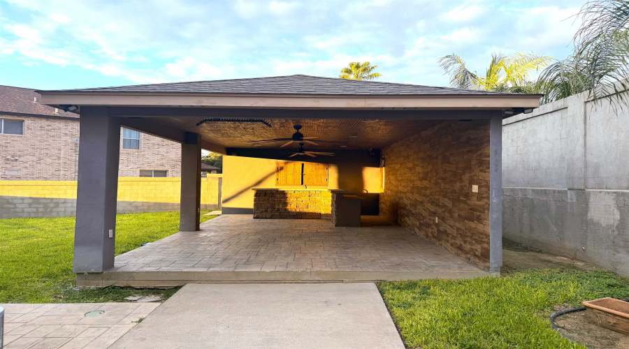 2604 Anejo Dr, Laredo, Texas 78045, 3 Bedrooms Bedrooms, 7 Rooms Rooms,2 BathroomsBathrooms,Residential,For Sale,2604 Anejo Dr,20264707