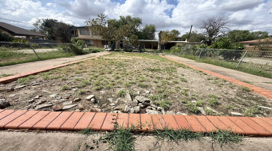 4516 Mims Ave, Laredo, Texas 78041, ,Multi-family,For Sale,4516 Mims Ave,20264715