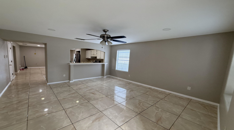 11113 Salado Dr, Laredo, Texas 78045, 3 Bedrooms Bedrooms, 3 Rooms Rooms,2 BathroomsBathrooms,Residential,For Rent,11113 Salado Dr,20264710