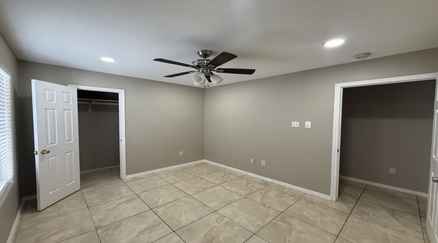 11113 Salado Dr, Laredo, Texas 78045, 3 Bedrooms Bedrooms, 3 Rooms Rooms,2 BathroomsBathrooms,Residential,For Rent,11113 Salado Dr,20264710