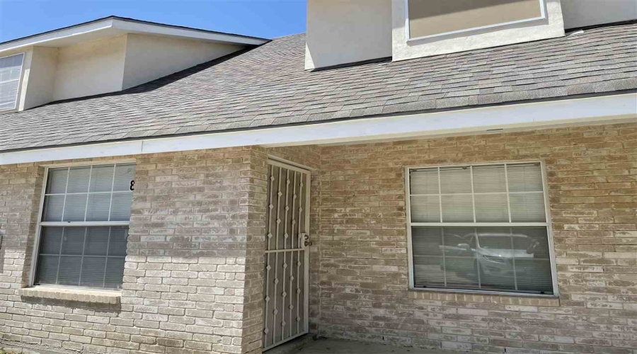8911 McPherson Rd, Laredo, Texas 78045, 3 Bedrooms Bedrooms, 6 Rooms Rooms,3 BathroomsBathrooms,Residential,For Rent,8911 McPherson Rd,20264712