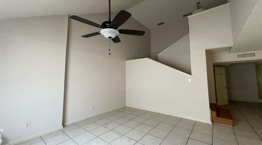 8911 McPherson Rd, Laredo, Texas 78045, 3 Bedrooms Bedrooms, 6 Rooms Rooms,3 BathroomsBathrooms,Residential,For Rent,8911 McPherson Rd,20264712