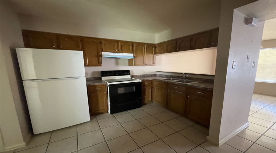 8911 McPherson Rd, Laredo, Texas 78045, 3 Bedrooms Bedrooms, 6 Rooms Rooms,3 BathroomsBathrooms,Residential,For Rent,8911 McPherson Rd,20264712