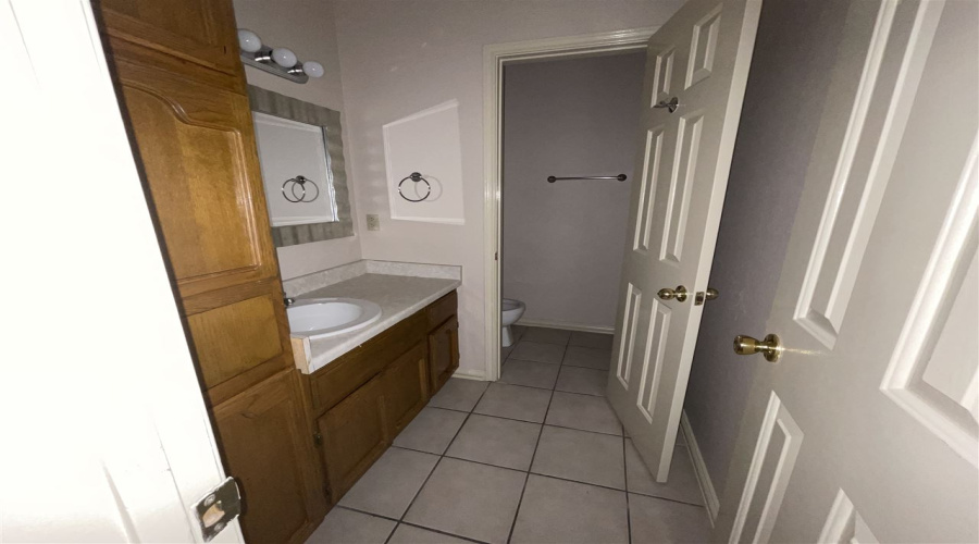 8911 McPherson Rd, Laredo, Texas 78045, 3 Bedrooms Bedrooms, 6 Rooms Rooms,3 BathroomsBathrooms,Residential,For Rent,8911 McPherson Rd,20264712