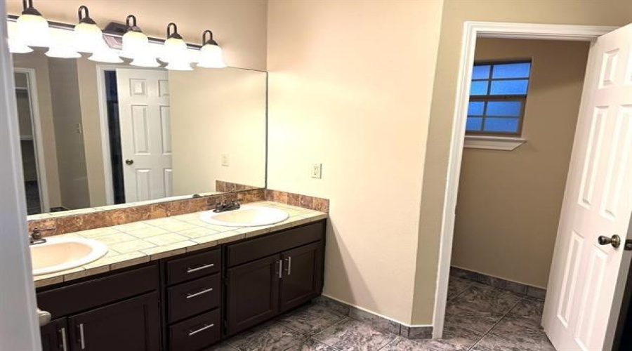8799 Wyndum Terrace Trail, Laredo, Texas 78045, 4 Bedrooms Bedrooms, 8 Rooms Rooms,2 BathroomsBathrooms,Residential,For Sale,8799 Wyndum Terrace Trail,20264714
