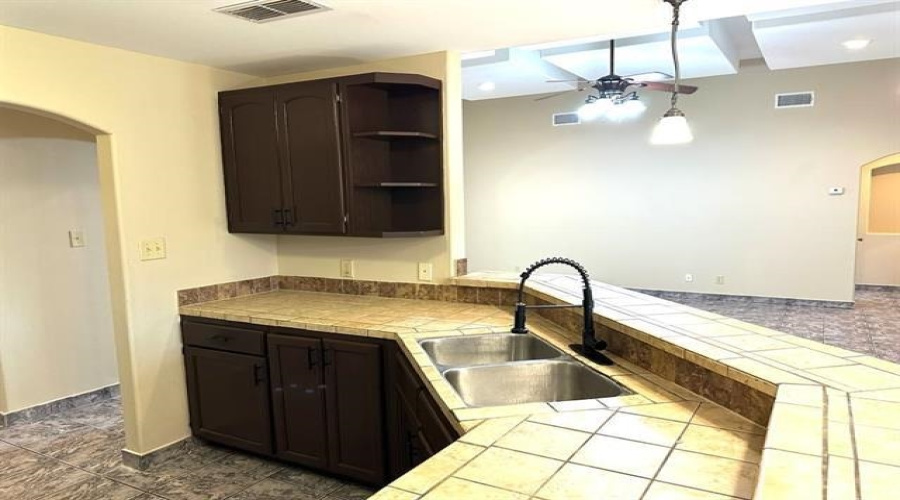 8799 Wyndum Terrace Trail, Laredo, Texas 78045, 4 Bedrooms Bedrooms, 8 Rooms Rooms,2 BathroomsBathrooms,Residential,For Rent,8799 Wyndum Terrace Trail,20264716