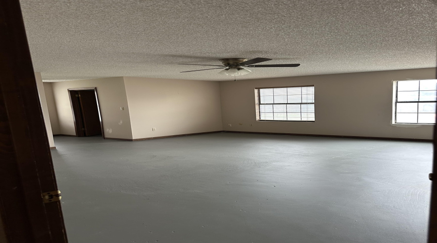 707 Tilden St., Cotulla, Texas 78014, 4 Bedrooms Bedrooms, 5 Rooms Rooms,4 BathroomsBathrooms,Residential,For Rent,707 Tilden St.,20264717