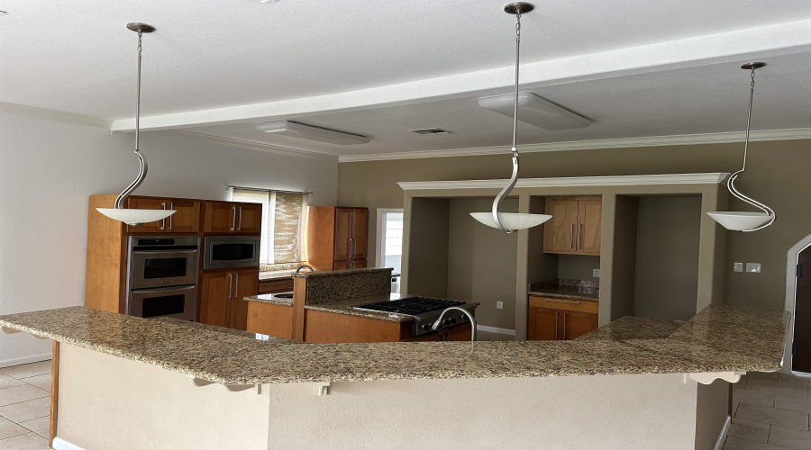 707 Tilden St., Cotulla, Texas 78014, 4 Bedrooms Bedrooms, 5 Rooms Rooms,4 BathroomsBathrooms,Residential,For Rent,707 Tilden St.,20264717