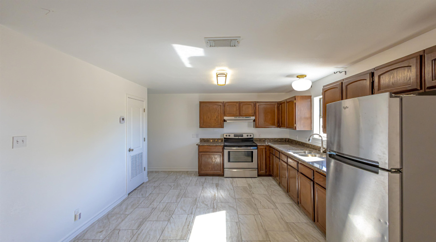 201 Masterson Rd, Laredo, Texas 78046, 2 Bedrooms Bedrooms, 4 Rooms Rooms,1 BathroomBathrooms,Residential,For Sale,201 Masterson Rd,20264720