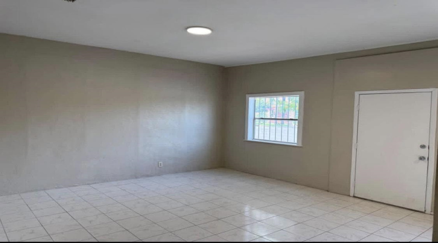 419 Park St, Laredo, Texas 78040, 2 Bedrooms Bedrooms, 3 Rooms Rooms,1 BathroomBathrooms,Residential,For Rent,419 Park St,20264727