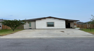 1219 Port Texas Dr., Laredo, Texas 78045, 4 Bedrooms Bedrooms, 6 Rooms Rooms,2 BathroomsBathrooms,Residential,For Sale,1219 Port Texas Dr.,20264731 1219 Port Texas Dr., Laredo, Texas 78045, 4 Bedrooms Bedrooms, 6 Rooms Rooms,2 BathroomsBathrooms,Residential,For Sale,1219 Port Texas Dr.,20264731