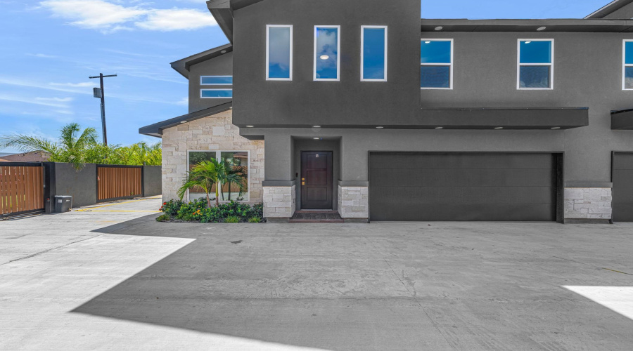 7306 Wagner Ct, Laredo, Texas 78041, ,Multi-family,For Rent,7306 Wagner Ct,20264733