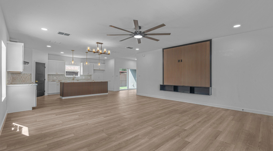 7306 Wagner Ct, Laredo, Texas 78041, ,Multi-family,For Rent,7306 Wagner Ct,20264733