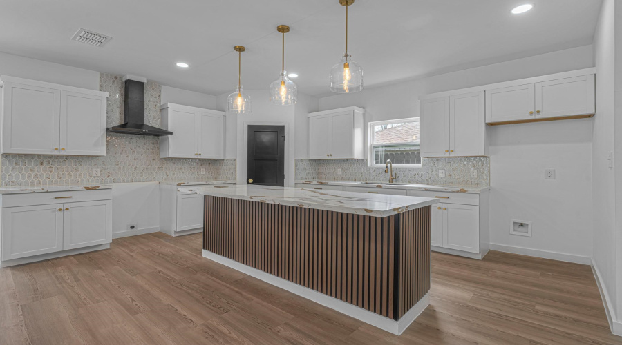 7306 Wagner Ct, Laredo, Texas 78041, ,Multi-family,For Rent,7306 Wagner Ct,20264733