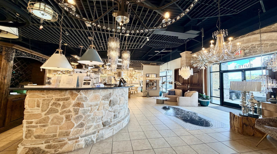 2329 Jacaman Rd, Laredo, Texas 78041, 11 Rooms Rooms,2 BathroomsBathrooms,Commercial retail/office,For Rent,2329 Jacaman Rd,20264739