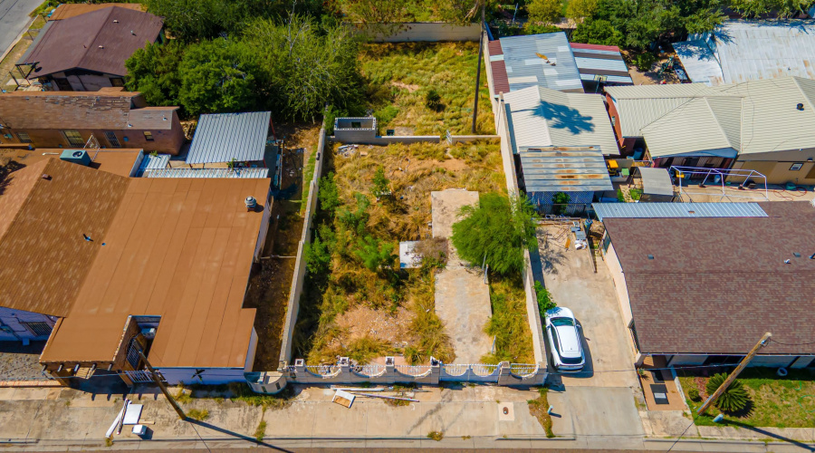 1710 McClelland Ave, Laredo, Texas 78040, ,Land,For Sale,1710 McClelland Ave,20264740