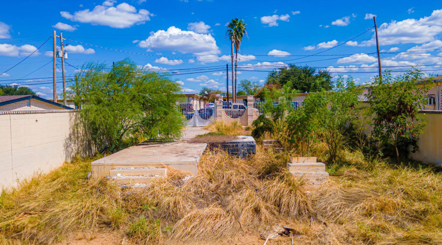 1710 McClelland Ave, Laredo, Texas 78040, ,Land,For Sale,1710 McClelland Ave,20264740