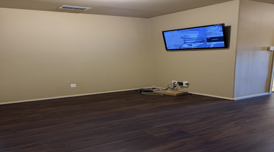 5016 Lost Hills Trail, Laredo, Texas 78041, 3 Bedrooms Bedrooms, 5 Rooms Rooms,2 BathroomsBathrooms,Residential,For Rent,5016 Lost Hills Trail,20264734