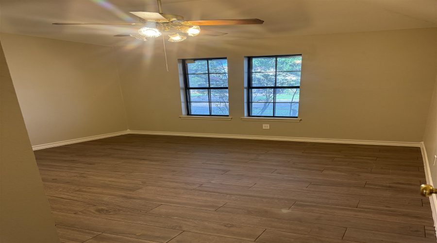 8835 Liberty Lp, Laedo, Texas 78045, 4 Bedrooms Bedrooms, 5 Rooms Rooms,2 BathroomsBathrooms,Residential,For Rent,8835 Liberty Lp,20264735