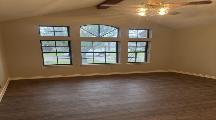 8835 Liberty Lp, Laedo, Texas 78045, 4 Bedrooms Bedrooms, 5 Rooms Rooms,2 BathroomsBathrooms,Residential,For Rent,8835 Liberty Lp,20264735