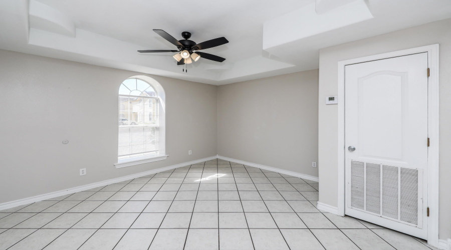 1000 Ranchway Dr, Laredo, Texas 78045, 3 Bedrooms Bedrooms, 6 Rooms Rooms,3 BathroomsBathrooms,Residential,For Sale,1000 Ranchway Dr,20264741