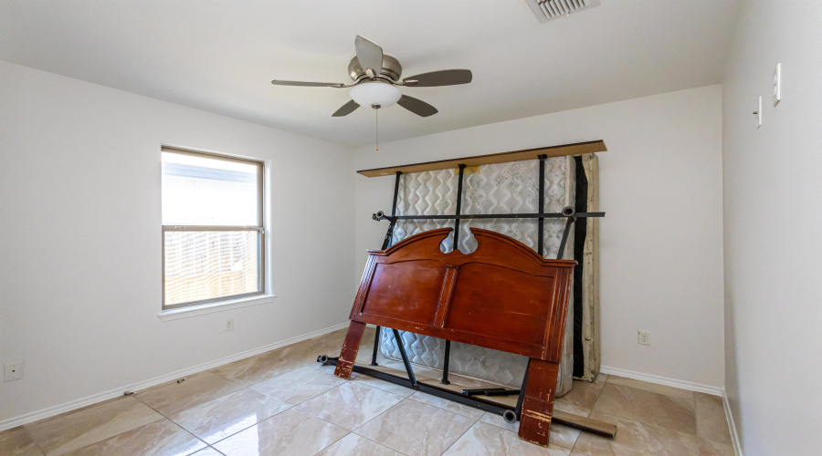 4307 Melissa Dr, Laredo, Texas 78046, 4 Bedrooms Bedrooms, 6 Rooms Rooms,2 BathroomsBathrooms,Residential,For Sale,4307 Melissa Dr,20264744