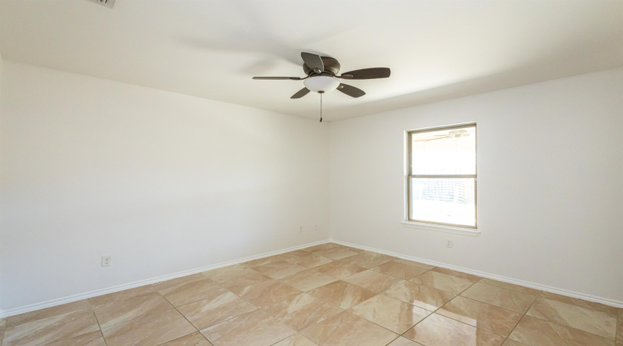 4307 Melissa Dr, Laredo, Texas 78046, 4 Bedrooms Bedrooms, 6 Rooms Rooms,2 BathroomsBathrooms,Residential,For Sale,4307 Melissa Dr,20264744