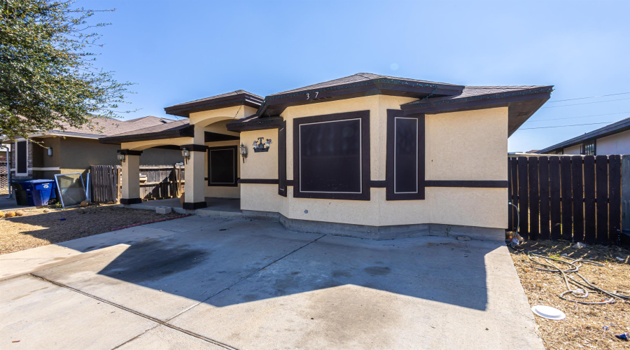 4307 Melissa Dr, Laredo, Texas 78046, 4 Bedrooms Bedrooms, 6 Rooms Rooms,2 BathroomsBathrooms,Residential,For Sale,4307 Melissa Dr,20264744