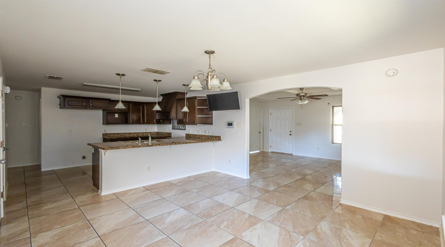 4307 Melissa Dr, Laredo, Texas 78046, 4 Bedrooms Bedrooms, 6 Rooms Rooms,2 BathroomsBathrooms,Residential,For Sale,4307 Melissa Dr,20264744