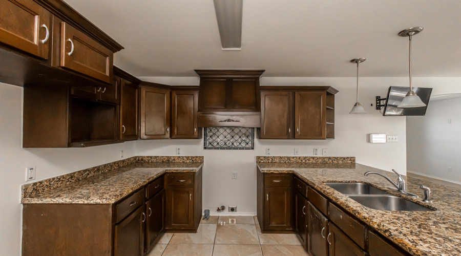 4307 Melissa Dr, Laredo, Texas 78046, 4 Bedrooms Bedrooms, 6 Rooms Rooms,2 BathroomsBathrooms,Residential,For Sale,4307 Melissa Dr,20264744
