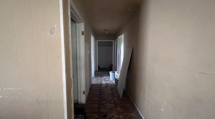 910 S Frans St., Hebbronville, Texas 78361, 3 Bedrooms Bedrooms, 5 Rooms Rooms,1 BathroomBathrooms,Residential,For Sale,910 S Frans St.,20264745