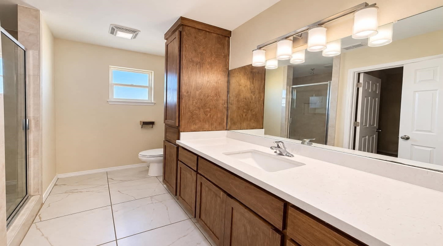 5821 Colegio Ln., LAREDO, Texas 78046, 3 Bedrooms Bedrooms, 6 Rooms Rooms,2 BathroomsBathrooms,Residential,For Sale,5821 Colegio Ln.,20264748