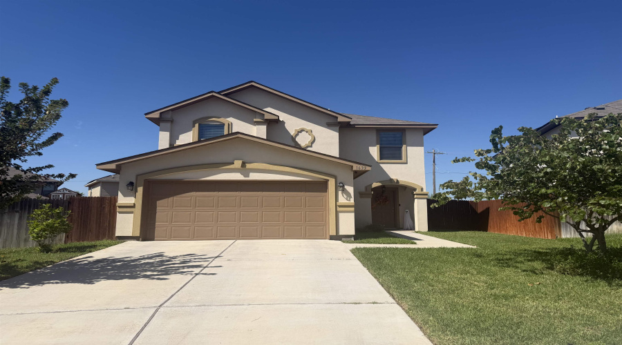 1633 Port Victoria Dr., Laredo, Texas 78045, 3 Bedrooms Bedrooms, 6 Rooms Rooms,2 BathroomsBathrooms,Residential,For Sale,1633 Port Victoria Dr.,20264750