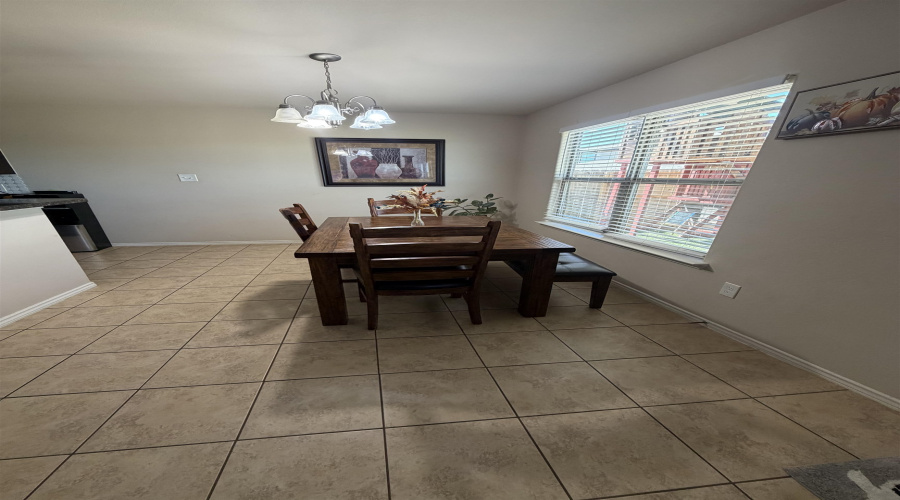 1633 Port Victoria Dr., Laredo, Texas 78045, 3 Bedrooms Bedrooms, 6 Rooms Rooms,2 BathroomsBathrooms,Residential,For Sale,1633 Port Victoria Dr.,20264750