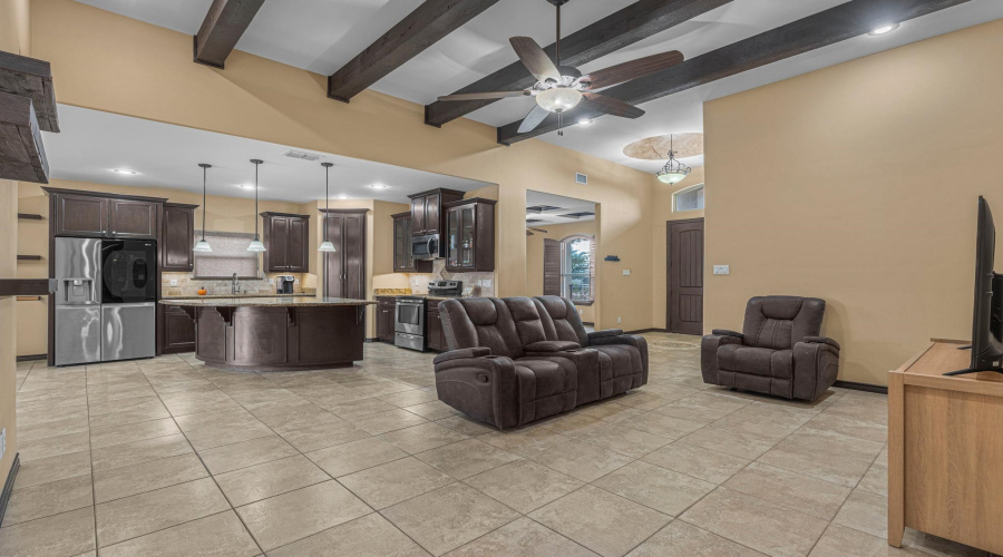 202 Butia Dr, laredo, Texas 78045, 3 Bedrooms Bedrooms, 6 Rooms Rooms,2 BathroomsBathrooms,Residential,For Sale,202 Butia Dr,20264751