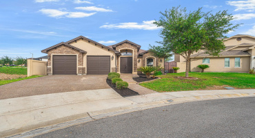202 Butia Dr, laredo, Texas 78045, 3 Bedrooms Bedrooms, 6 Rooms Rooms,2 BathroomsBathrooms,Residential,For Sale,202 Butia Dr,20264751