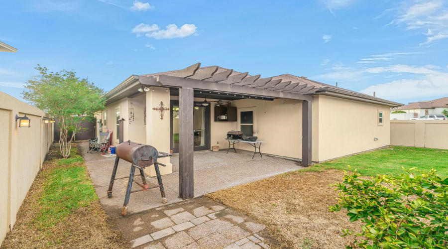 202 Butia Dr, laredo, Texas 78045, 3 Bedrooms Bedrooms, 6 Rooms Rooms,2 BathroomsBathrooms,Residential,For Sale,202 Butia Dr,20264751