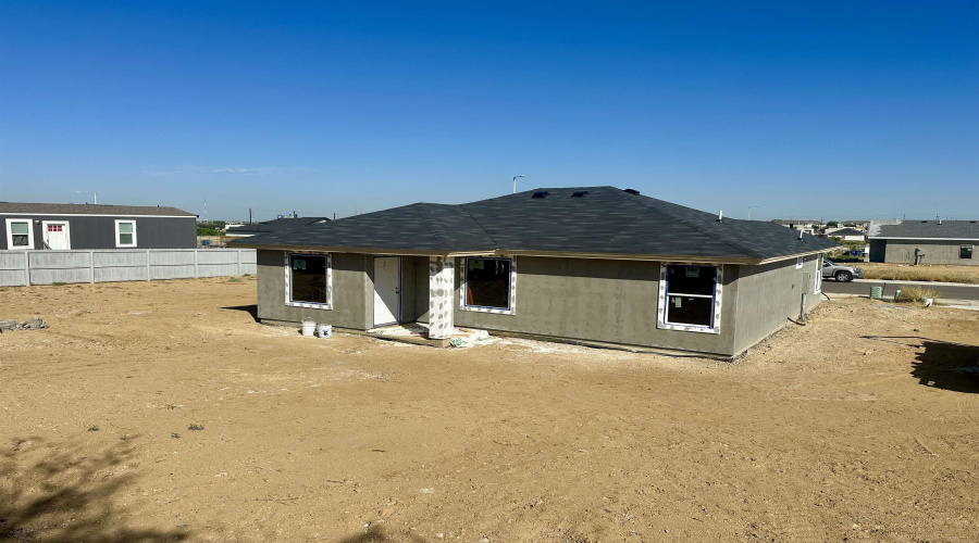 5035 Luna Grande Lp., Laredo, Texas 78046, 3 Bedrooms Bedrooms, 6 Rooms Rooms,2 BathroomsBathrooms,Residential,For Sale,5035 Luna Grande Lp.,20264752