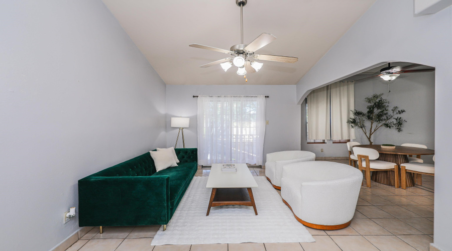 1752 Tiara Trl, Laredo, Texas 78045, 2 Bedrooms Bedrooms, 5 Rooms Rooms,2 BathroomsBathrooms,Residential,For Sale,1752 Tiara Trl,20264753