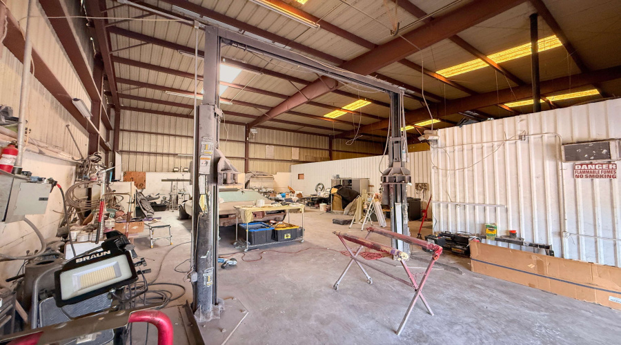 1619 Market St, Laredo, Texas 78043, 1 Room Rooms,1 BathroomBathrooms,Commercial retail/office,For Sale,1619 Market St,20264757
