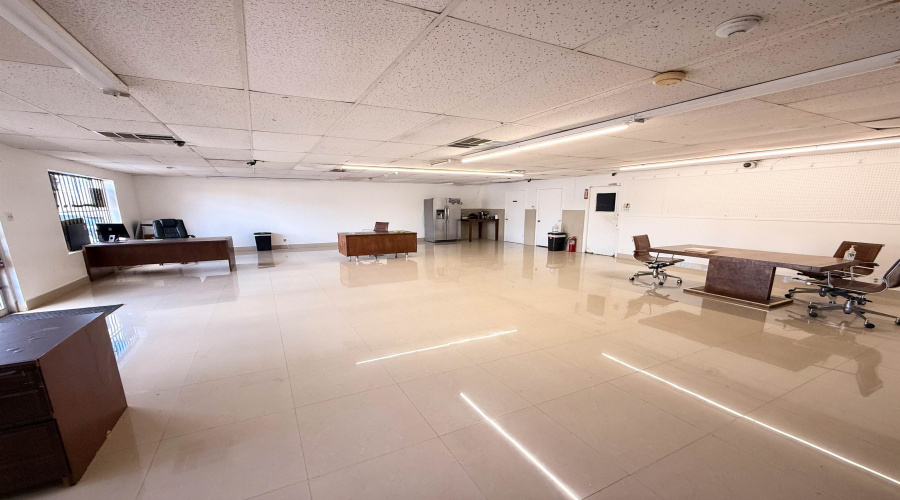 1619 Market St, Laredo, Texas 78043, 1 Room Rooms,1 BathroomBathrooms,Commercial retail/office,For Sale,1619 Market St,20264757