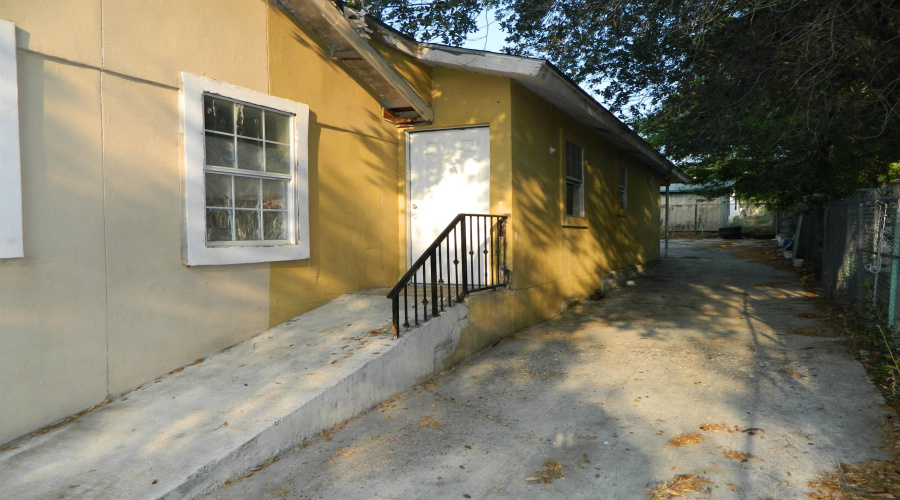 3115 S Jarvis Ave, Laredo, Texas 78046, ,Multi-family,For Sale,3115 S Jarvis Ave,20264762