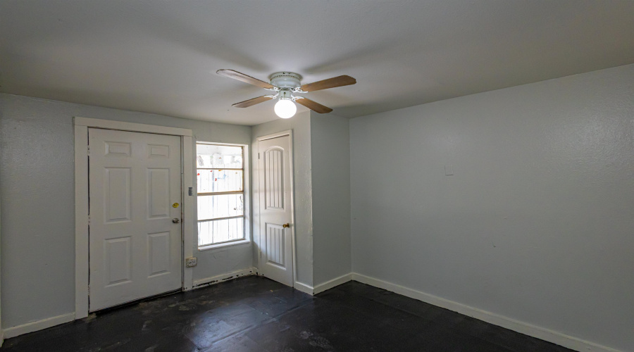 1501 Mercer St, LAREDO, Texas 78040, ,Multi-family,For Sale,1501 Mercer St,20264763
